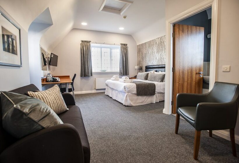 带大床的行政房间, The Management Centre