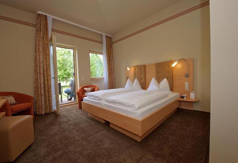 Номер Стандарт с Балконом, Land Gut Hotel Hotel Adlerbräu