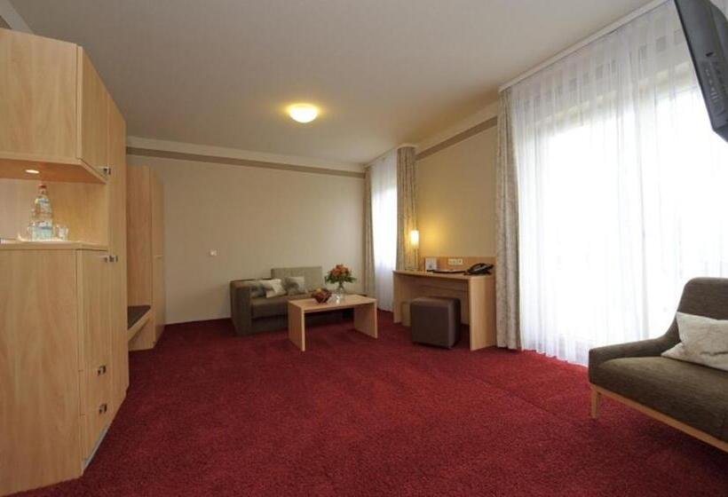 Люкс с Балконом, Land Gut Hotel Hotel Adlerbräu