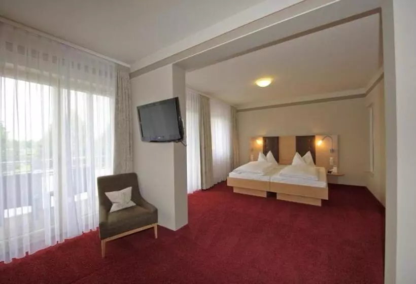 سوئیت با بالکن, Land Gut Hotel Hotel Adlerbräu