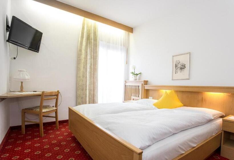 Номер Стандарт с Балконом, Alexandres