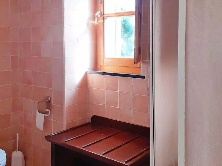 اتاق استاندارد چهار تخته, Villa Maria Pia