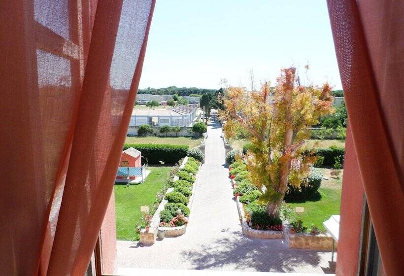 Четырехместный Номер Стандарт, Villa Maria Pia