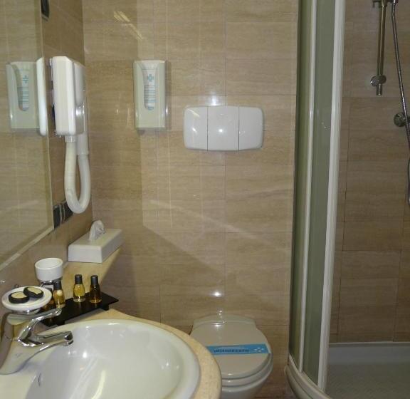 Quarto Estandar Individual, Villa Sonnino