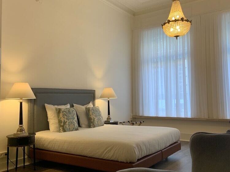Полулюкс, La Lys Rooms & Suites