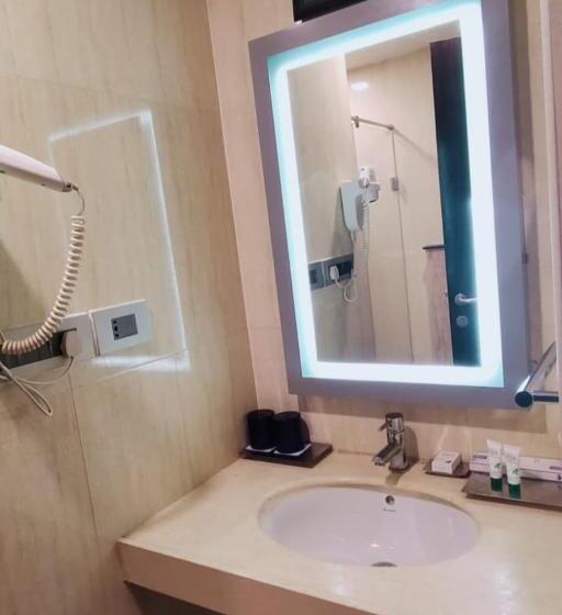 클럽 룸, Fortune Select Grand Ridge, Tirupati Member Itc S Hotel Group