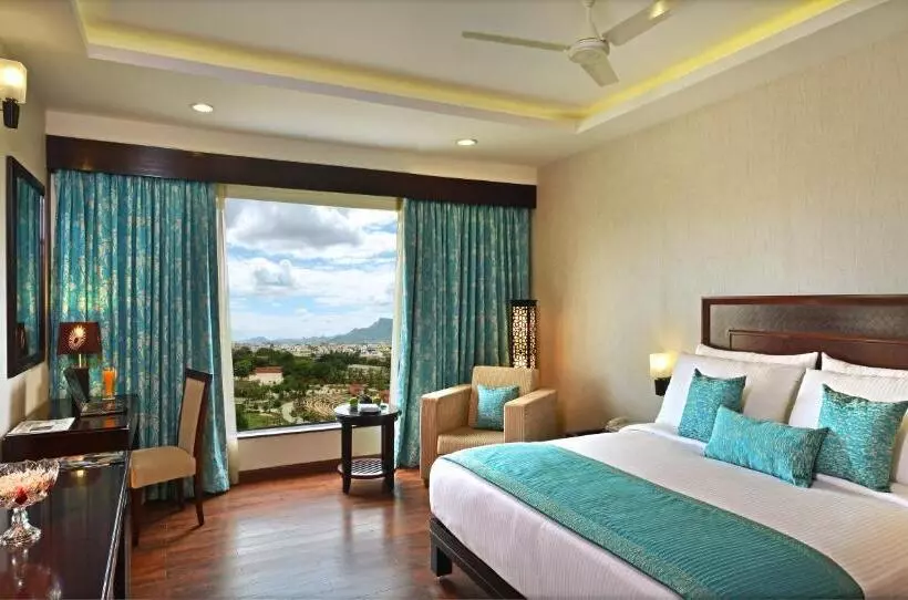 クラブルーム, Fortune Select Grand Ridge, Tirupati   Member Itc S Hotel Group