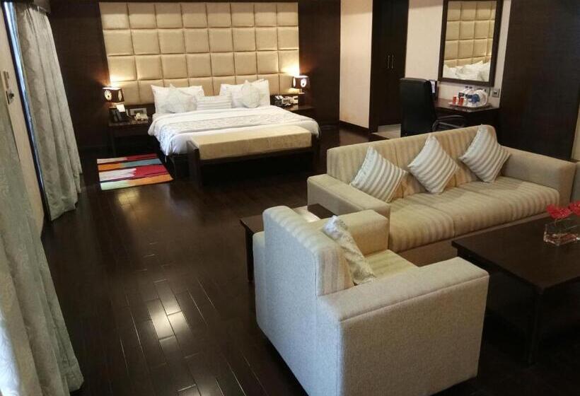 프레지덴셜 스위트, Fortune Select Grand Ridge, Tirupati Member Itc S Hotel Group