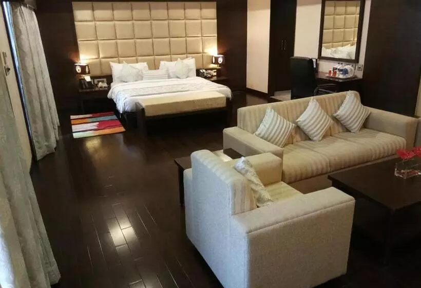 プレジデントスイートルーム, Fortune Select Grand Ridge, Tirupati   Member Itc S Hotel Group