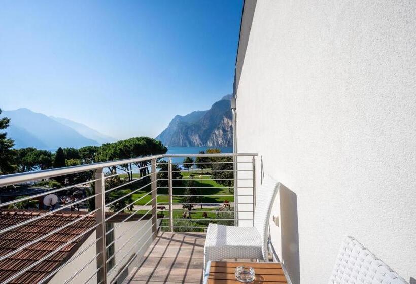 标准间带湖景, Bellariva