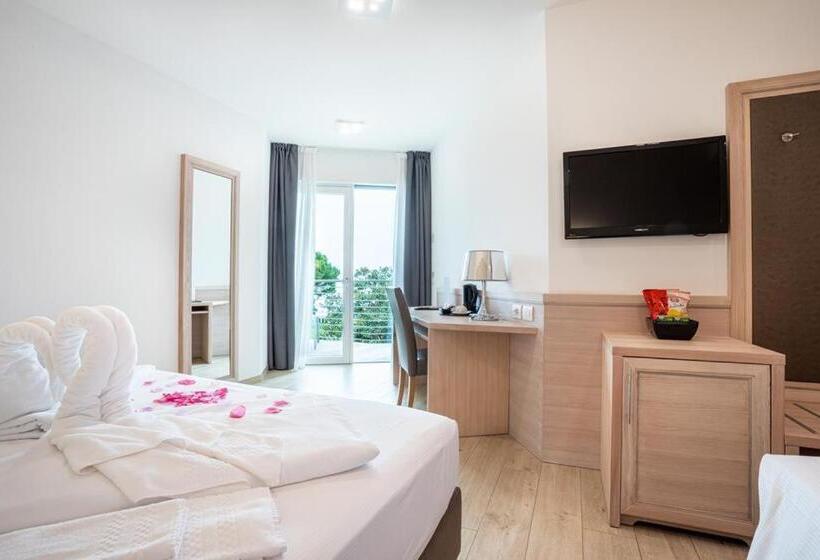 Superior room with lake view, Bellariva