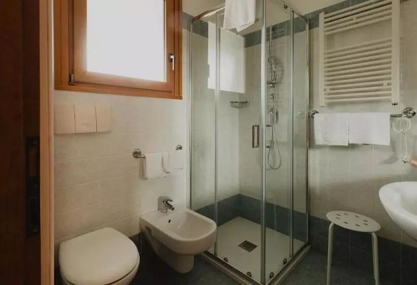 اتاق استاندارد با بالکن, Bellavista