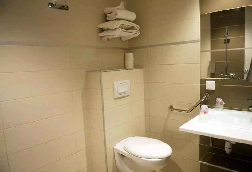 身障者適用スタンダードルーム, Brit Hotel Montpellier Euromédecine