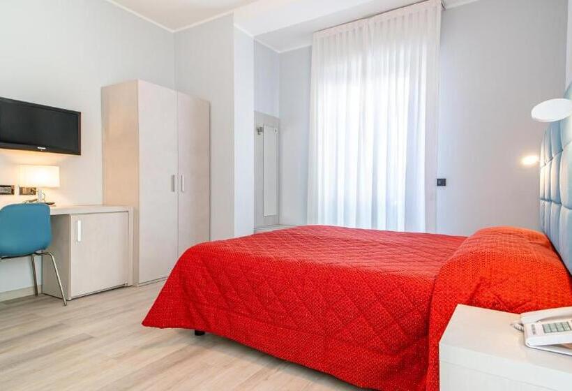 标准间, Bobby Executive