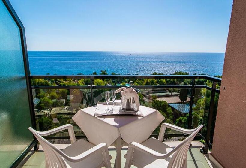 海景标准间带阳台, Bobby Executive