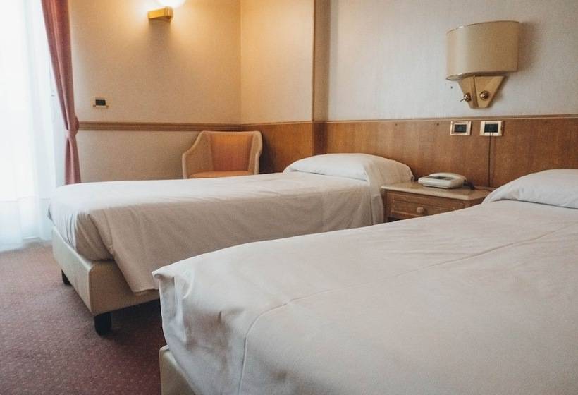 标准间, Bobby Executive