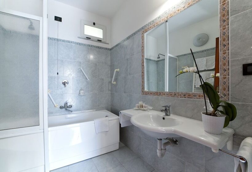 חדר אקזקיוטיב, Borgo Romantica   Resort & Spa