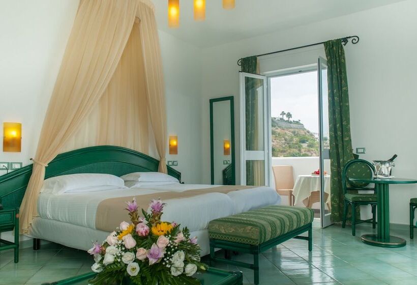 סוויטת ג'וניור נוף לים, Borgo Romantica   Resort & Spa