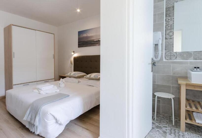 اتاق استاندارد با بالکن, Cap Nègre Hôtel