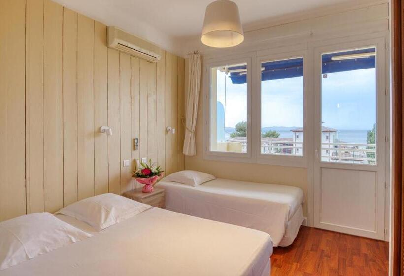 측면 바다 전망 스탠다드 3인룸, Cap Nègre Hôtel