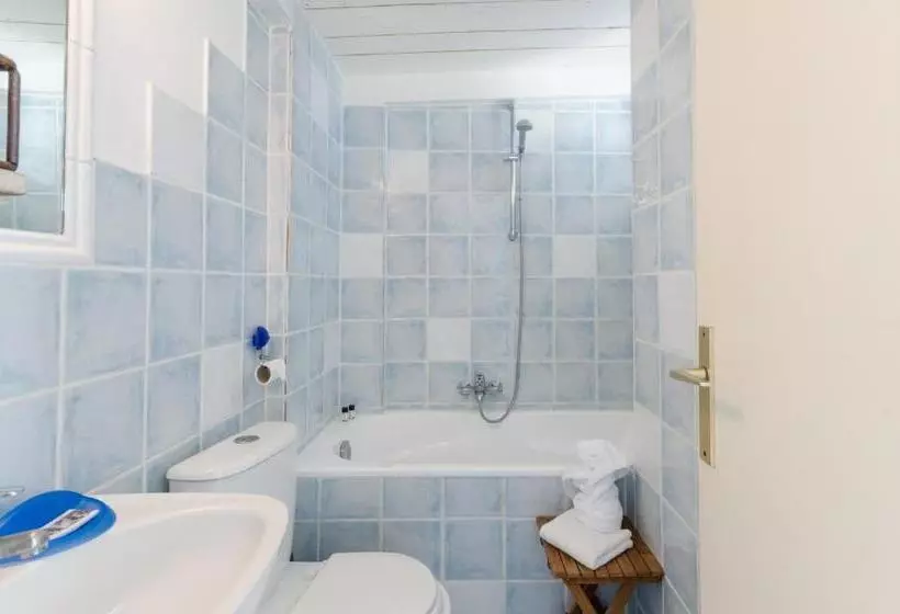 オーシャンビュースタンダードルームバルコニー付き, Cap Nègre Hôtel
