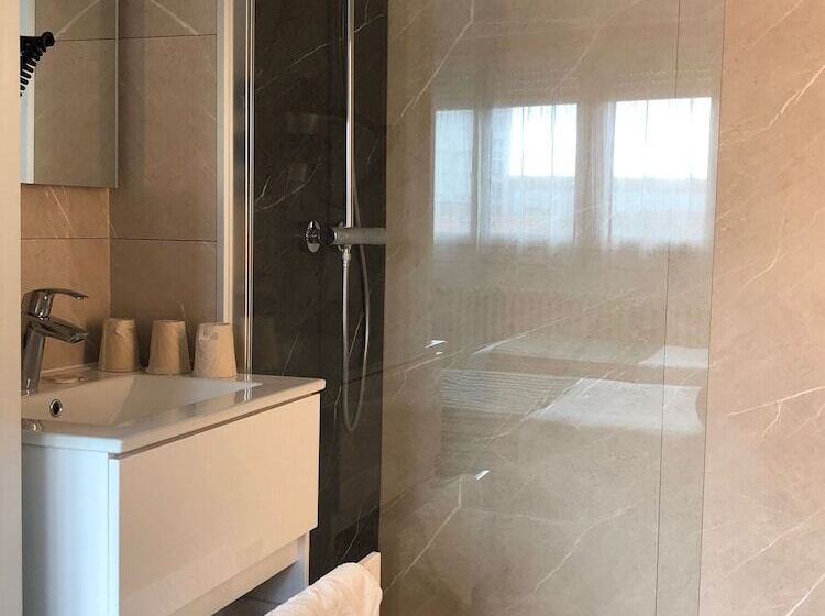 标准三人间, Cit Hotel Atlantis