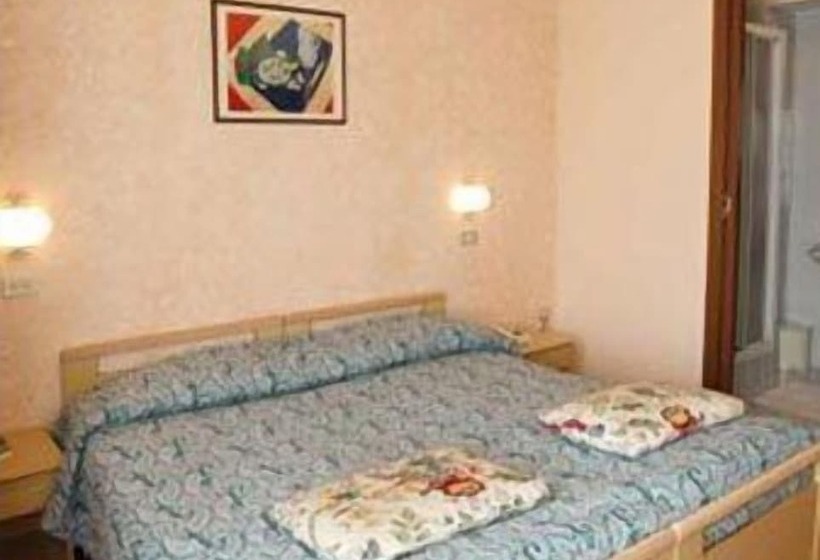 غرفة قياسية, Elena