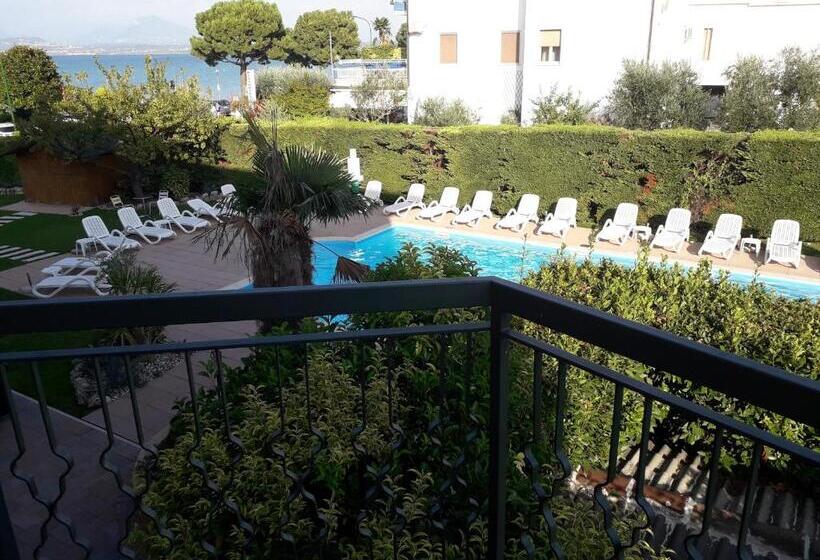 标准间带湖景, Fornaci