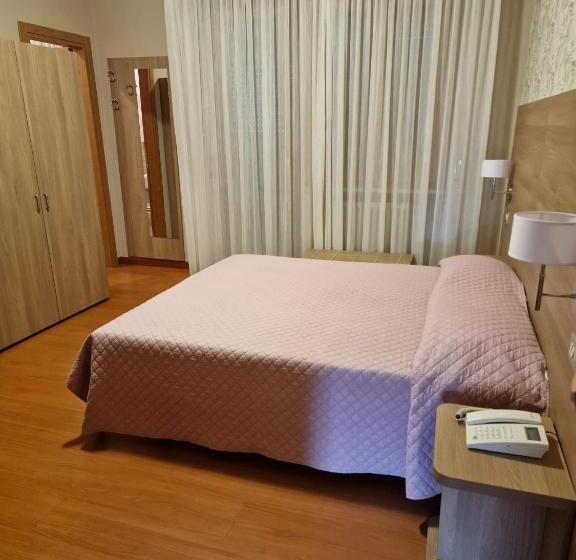 标准间带湖景, Fornaci