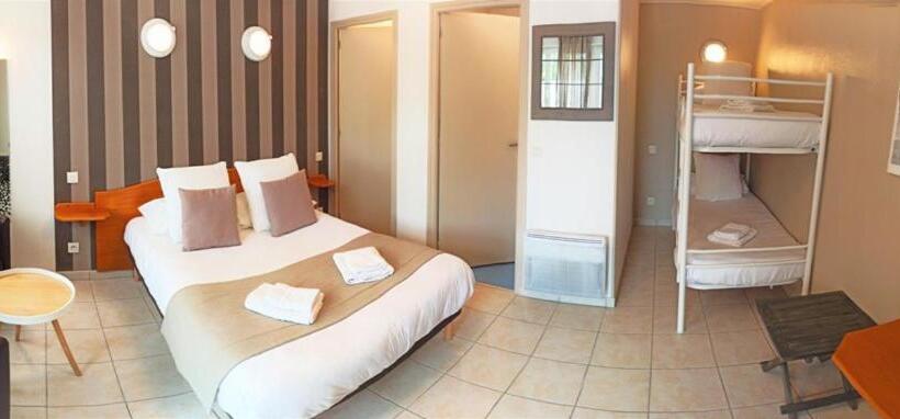 غرفة عائلية, Logis Hôtel La Rosière