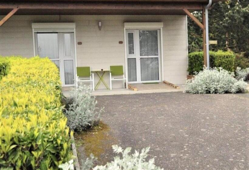 غرفة قياسية لذوى الاحتياجات الخاصة, Logis Hôtel La Rosière