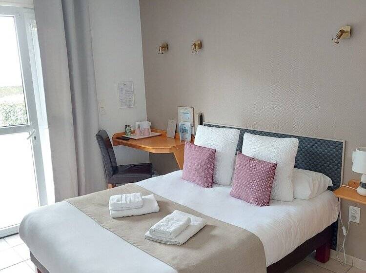 Номер Стандарт Адаптированный для Инвалидов, Logis Hôtel La Rosière