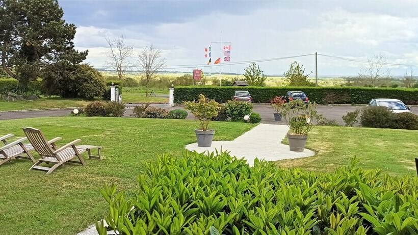 غرفة قياسية لذوى الاحتياجات الخاصة, Logis Hôtel La Rosière