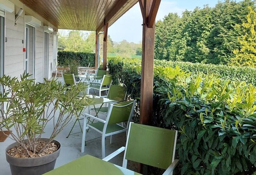 غرفة قياسية لذوى الاحتياجات الخاصة, Logis Hôtel La Rosière