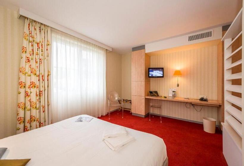 חדר סופריור לשלושה, Hôtel Miléade Le Domaine De La Blairie   Saumur