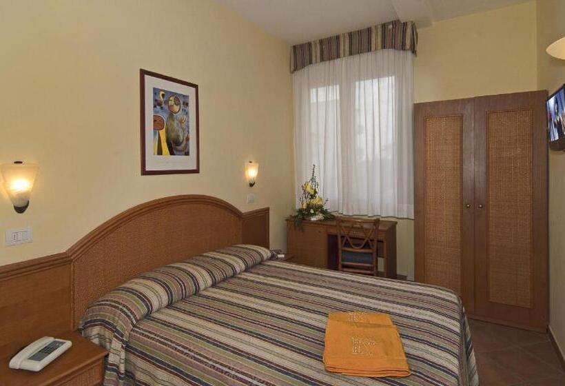 اتاق اکونومی, Katy