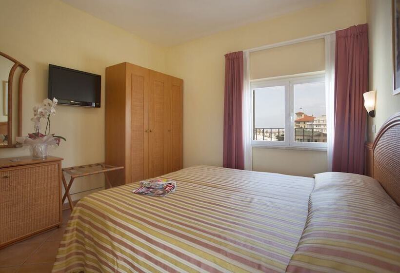 اتاق استاندارد با بالکن, Katy