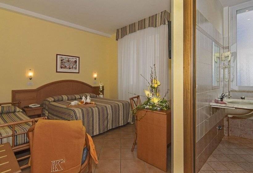 اتاق استاندارد سه نفره, Katy