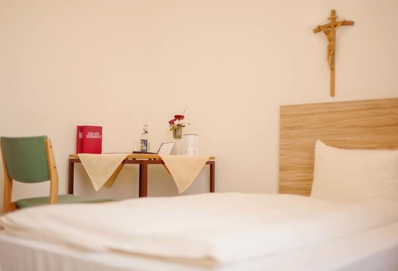 חדר קומפורט, Kloster St. Josef