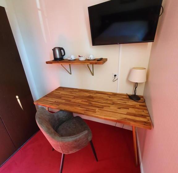 标准三人间, Logis Hôtel Restaurant L Odyssée Champêtre