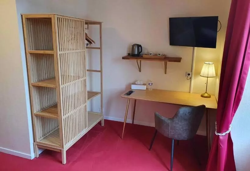 スタンダードトリプルルーム, Logis Hôtel Restaurant L Odyssée Champêtre