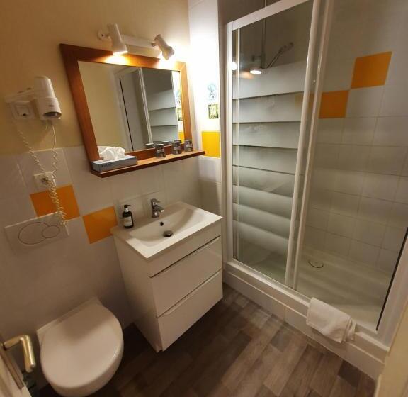 标准三人间, Logis Hôtel Restaurant L Odyssée Champêtre