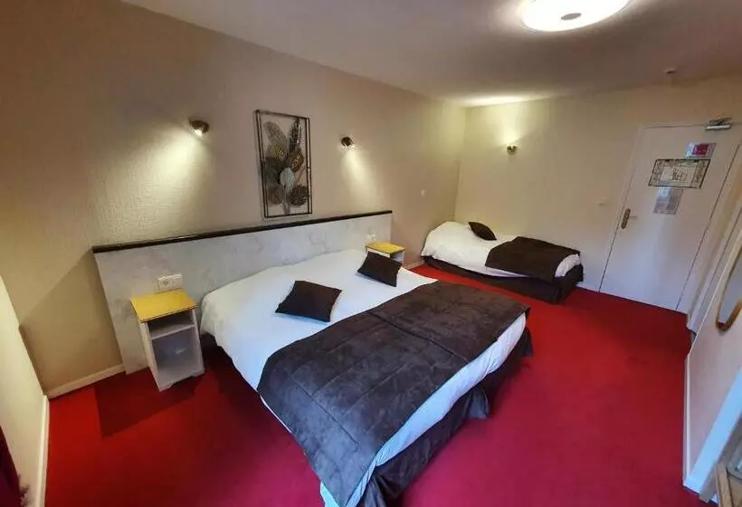 スタンダードトリプルルーム, Logis Hôtel Restaurant L Odyssée Champêtre
