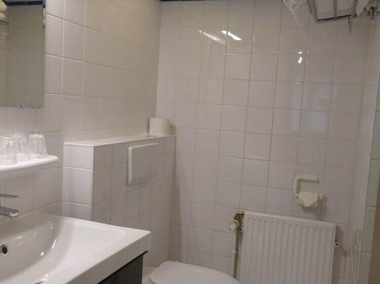 Четырехместный Номер Стандарт, Malleberg