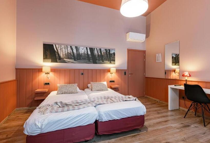 Family Suite, Malleberg