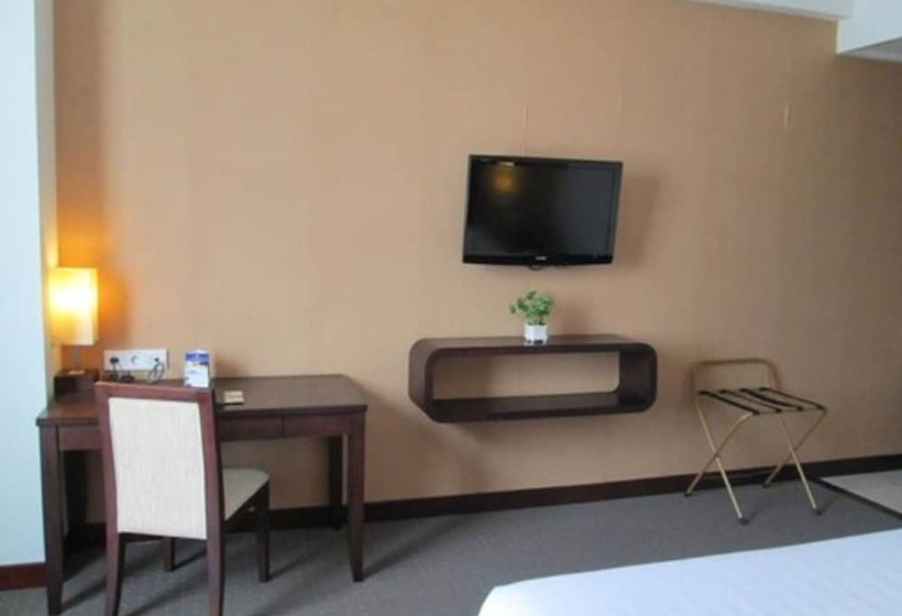 디럭스 룸, Adika Hotel Bahtera