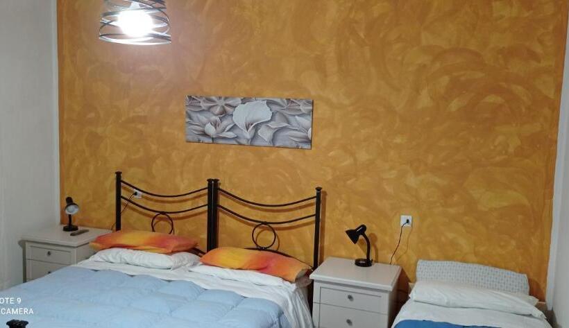 Номер Стандарт Трехместный, Piccola Siesta B&b