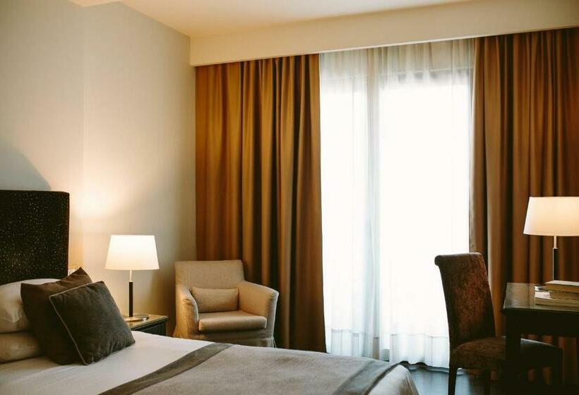 غرفة قياسية مزوَّدة بشُرفة, Piccola Vela