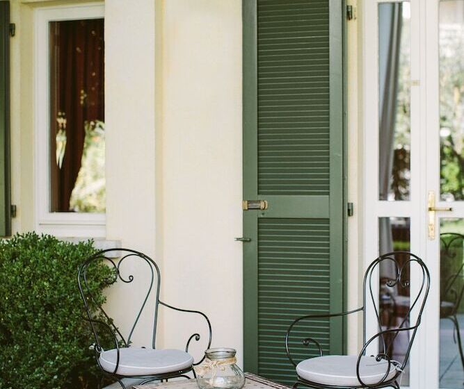 غرفة عائلية, Piccola Vela