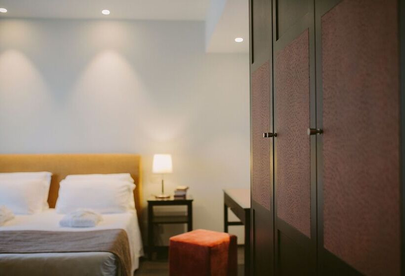 غرفة قياسية مزوَّدة بتراس, Piccola Vela